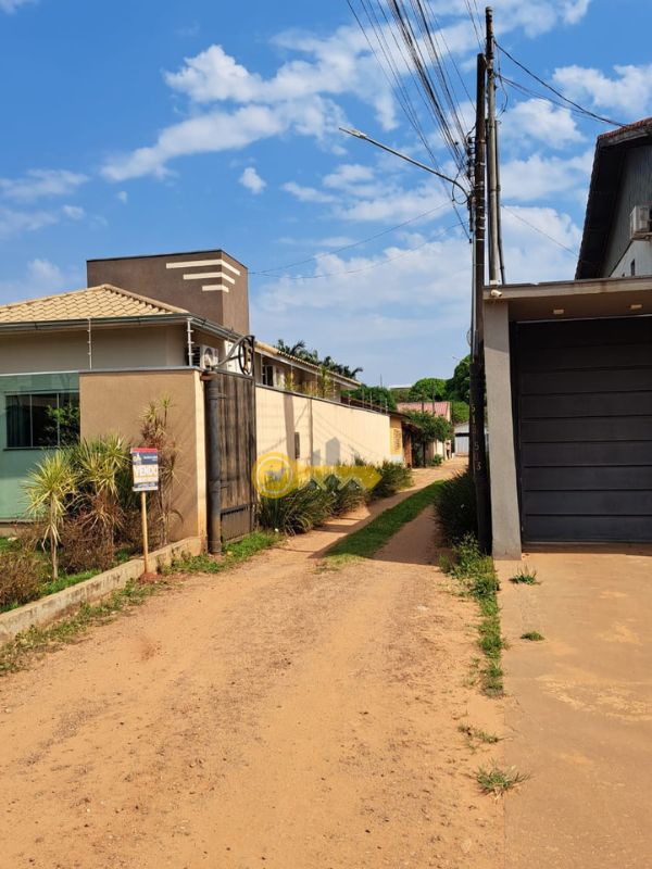 Casa a venda - Vila Militar