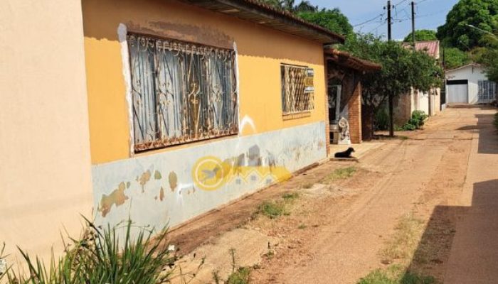 Casa a venda - Vila Militar
